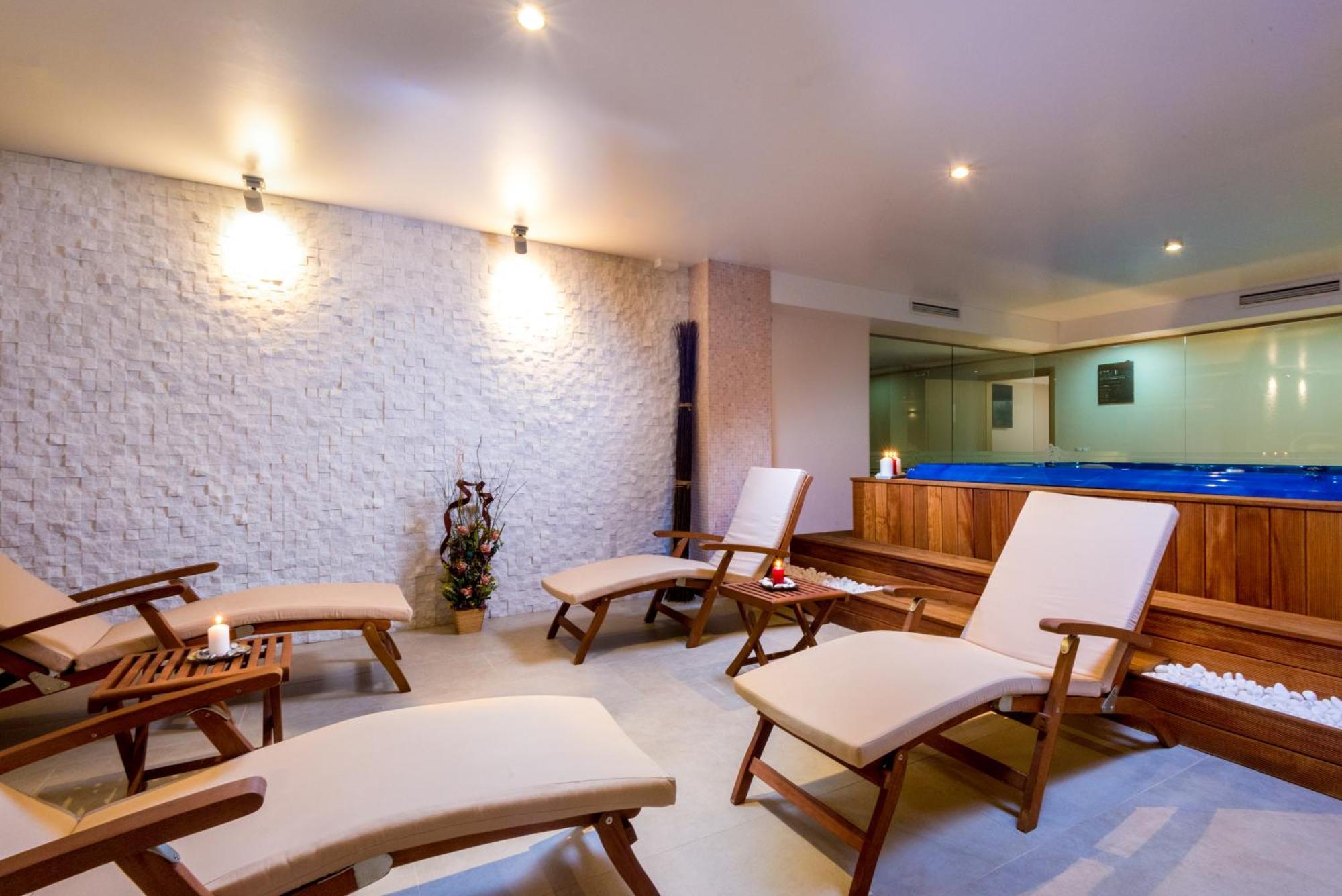 Hotel & Relax Zone Cattleya Krushuna Luaran gambar