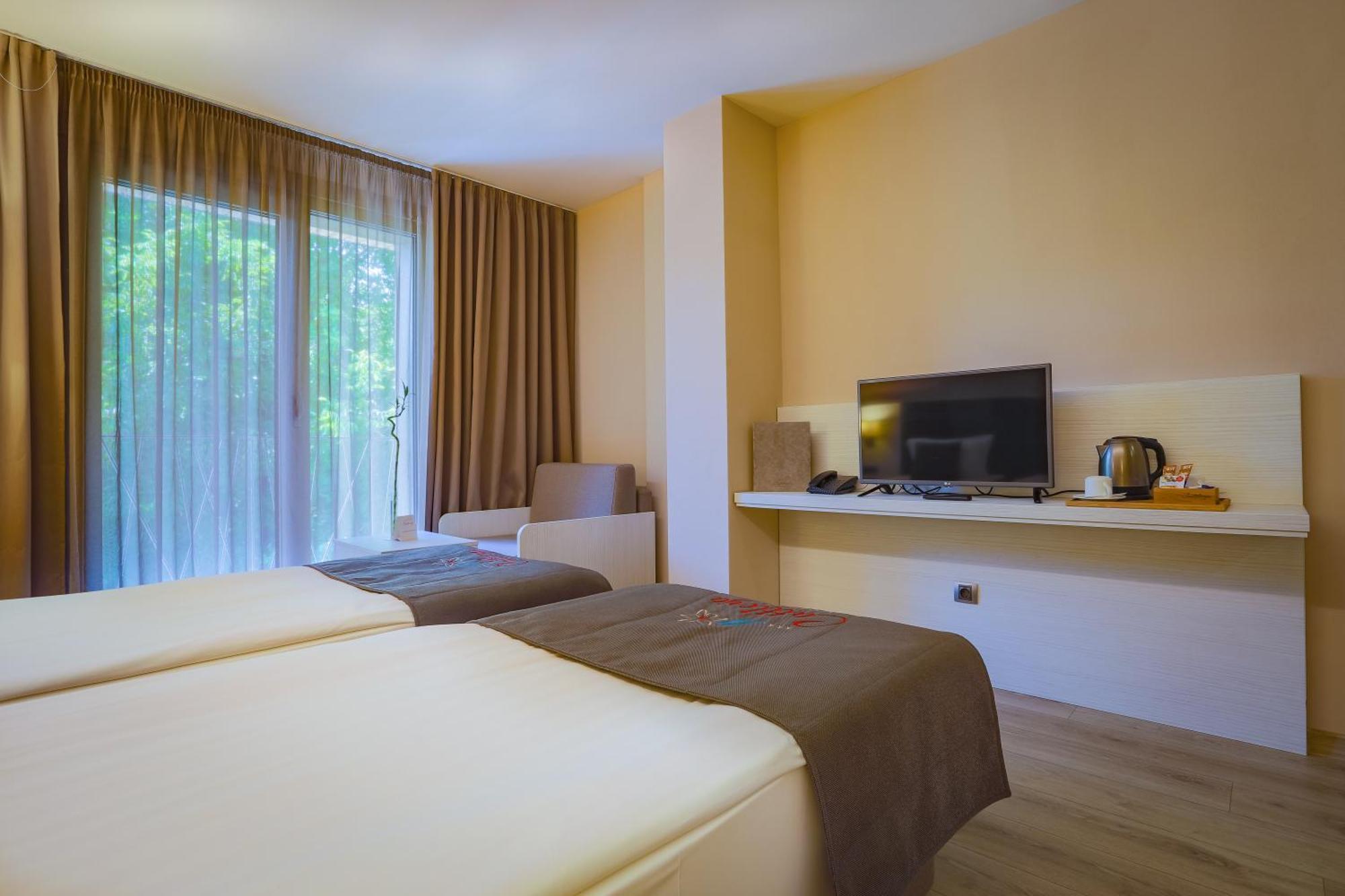 Hotel & Relax Zone Cattleya Krushuna Luaran gambar
