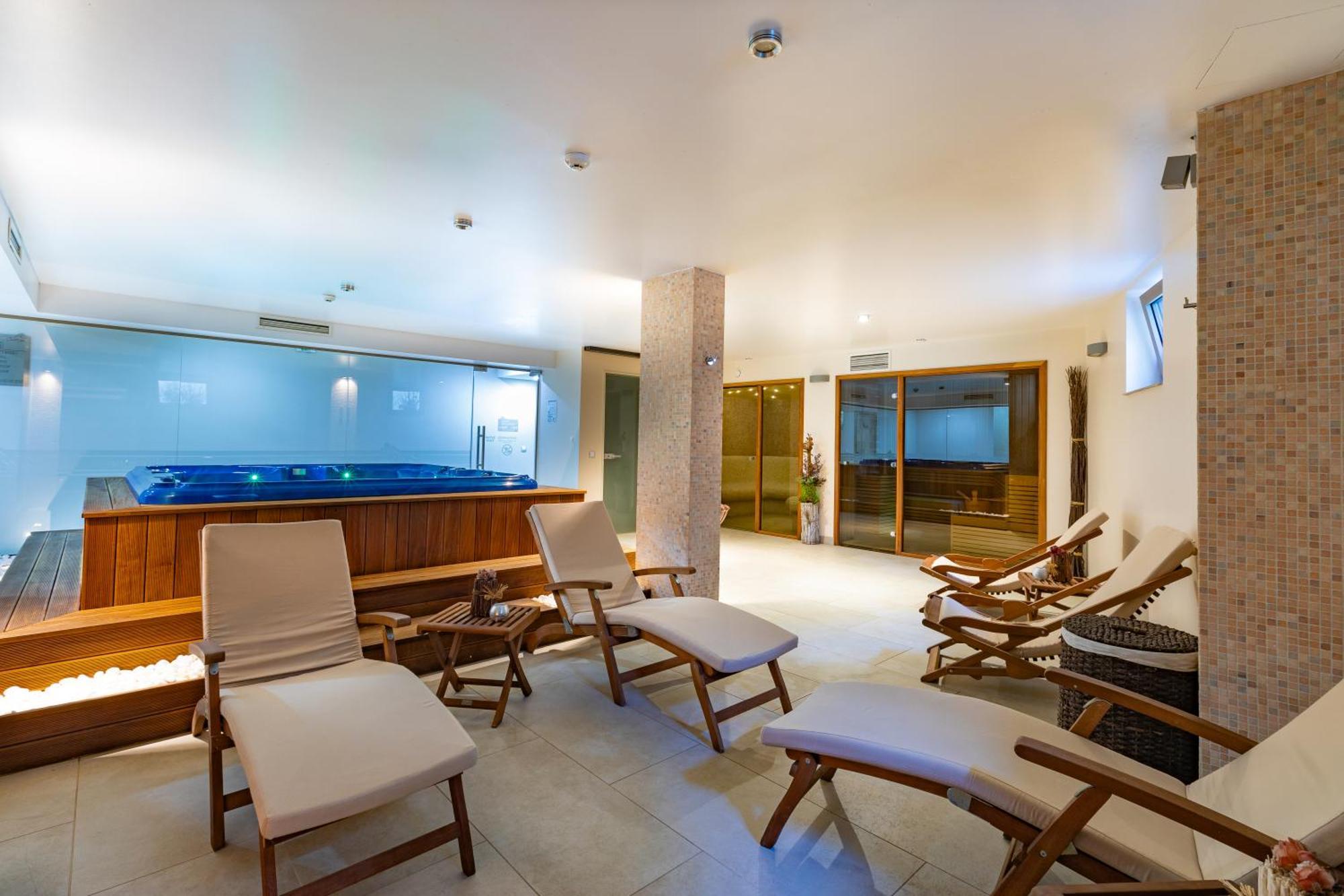 Hotel & Relax Zone Cattleya Krushuna Luaran gambar